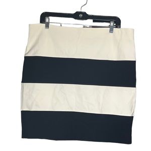 Loft Black and White Striped Mini Skirt. Size Large. Stretchy.